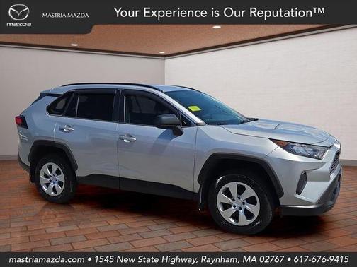 Silver Sky Metallic 2019 Toyota RAV4 LE