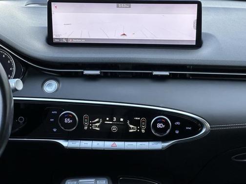 2023 Genesis GV70 2.5T