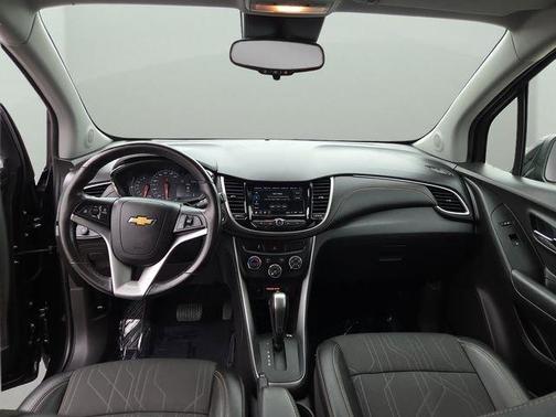 Black Metallic 2019 Chevrolet Trax LT