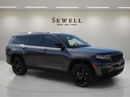 Baltic Gray Metallic Clearcoat 2024 Jeep Grand Cherokee L Altitude