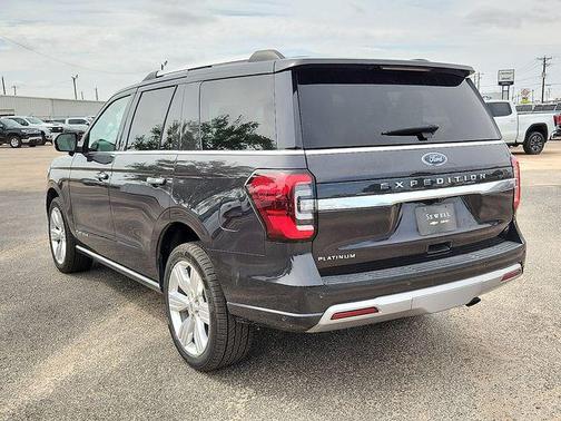 Gray Metallic 2024 Ford Expedition Platinum