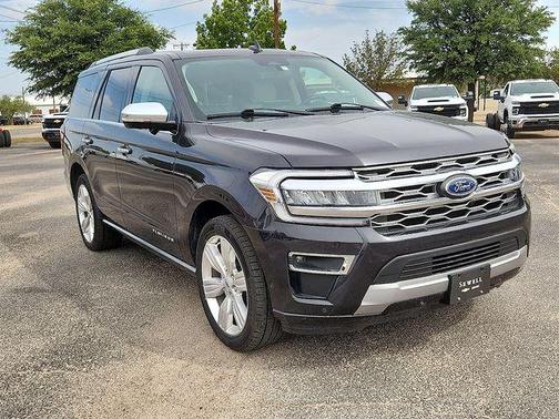 Gray Metallic 2024 Ford Expedition Platinum