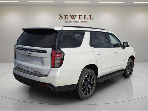 Iridescent Pearl Tricoat 2024 Chevrolet Tahoe 2WD RST