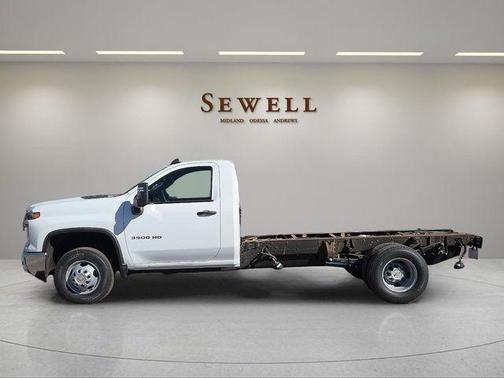 Summit White 2026 Chevrolet Silverado 3500 WT