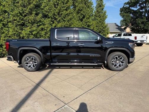 Onyx Black 2026 GMC Sierra 1500 SLT