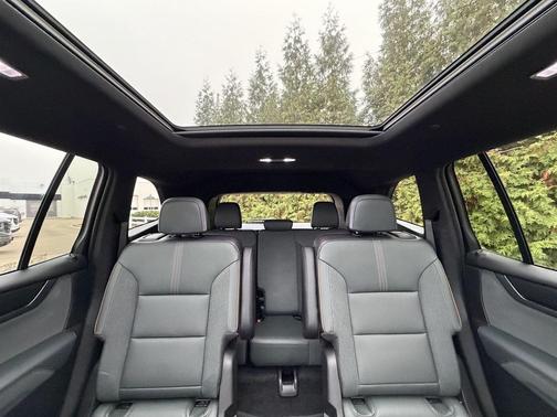 2024 GMC Acadia AWD AT4