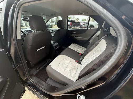 Midnight Blue Metallic 2020 Chevrolet Equinox LS