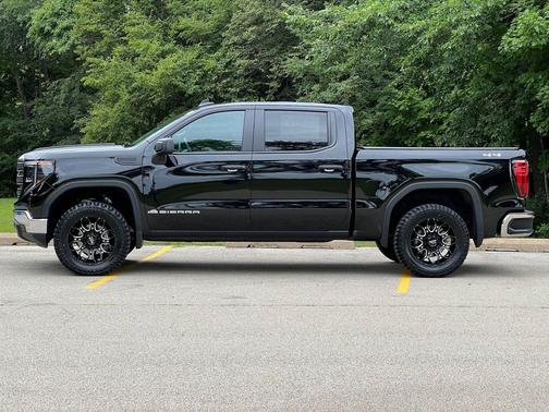 Onyx Black 2026 GMC Sierra 1500 Pro