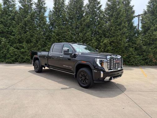 Onyx Black 2025 GMC Sierra 3500 Denali