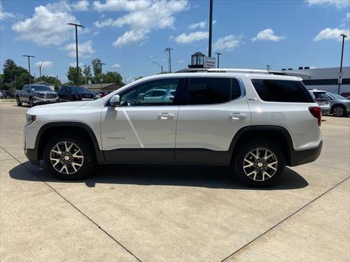 2022 GMC Acadia AWD SLE