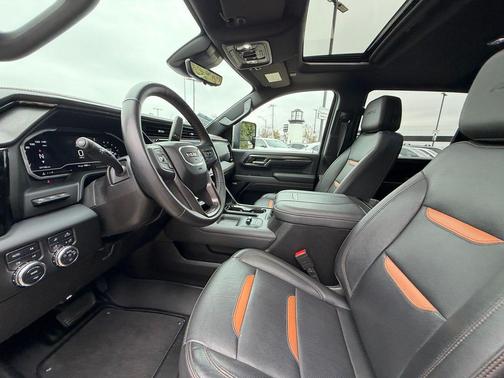 Onyx Black 2024 GMC Sierra 2500 AT4