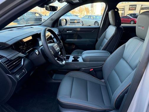 2026 GMC Acadia AT4 AWD