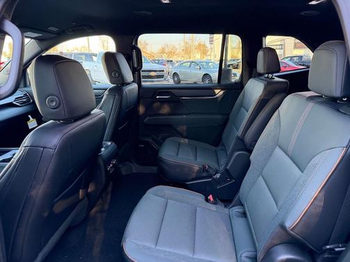 2026 GMC Acadia AT4 AWD