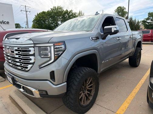 Sterling Metallic 2023 GMC Sierra 1500 Denali