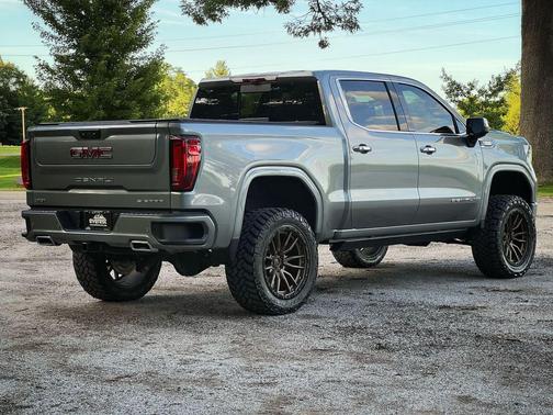 Sterling Metallic 2023 GMC Sierra 1500 Denali