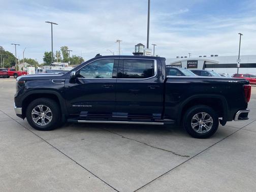 2022 GMC Sierra 1500 SLE