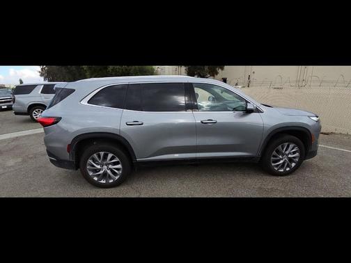 2025 Buick Enclave Preferred FWD