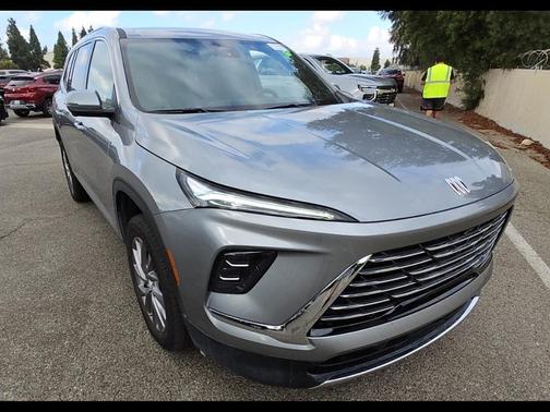 2025 Buick Enclave Preferred FWD