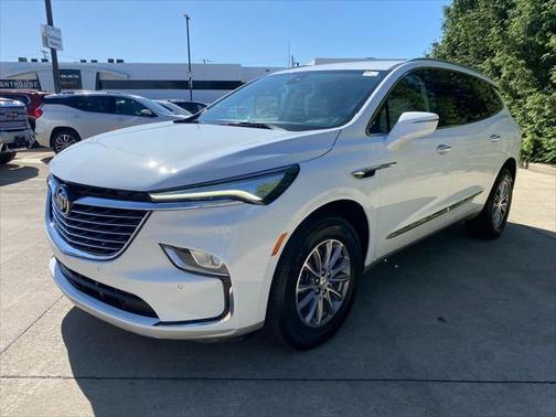 2022 Buick Enclave AWD Essence