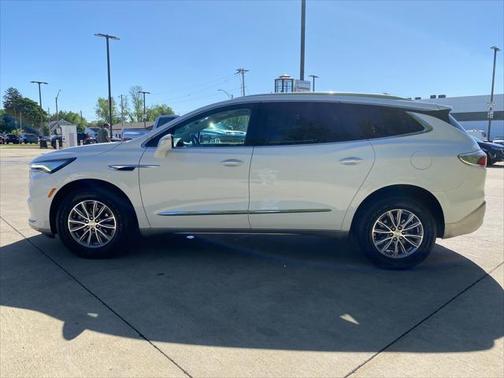 2022 Buick Enclave AWD Essence
