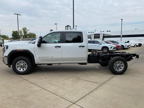 2026 GMC Sierra 3500 Base