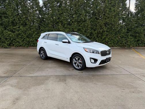 Snow White Pearl 2017 Kia Sorento SX