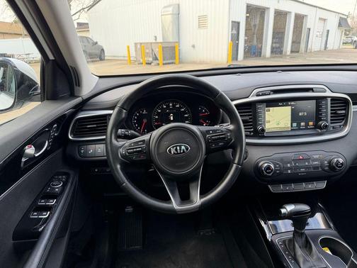 Snow White Pearl 2017 Kia Sorento SX