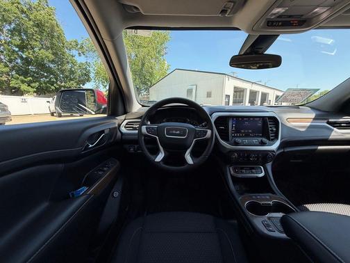 Volcanic Red Tintcoat 2023 GMC Acadia AWD SLE
