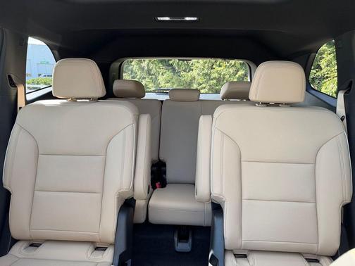 cherry red tintcoat 2026 Buick Enclave Preferred