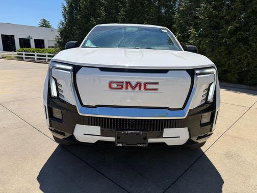 Summit White 2026 GMC Sierra 1500 Denali