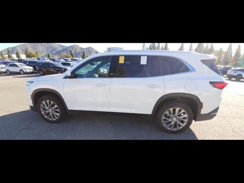 2025 Buick Enclave Preferred FWD