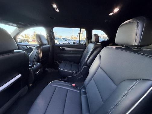 2025 Buick Enclave Preferred FWD