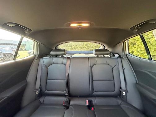 Summit White 2026 Buick Envista Sport Touring FWD