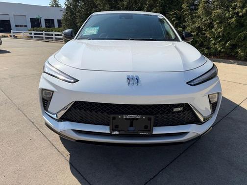 Summit White 2026 Buick Envista Sport Touring FWD