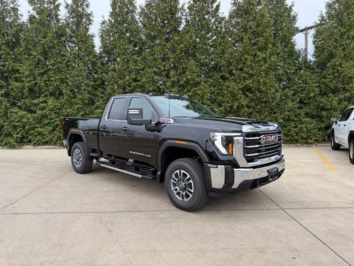 Onyx Black 2026 GMC Sierra 2500 SLE
