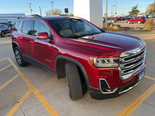 2023 GMC Acadia AWD SLT