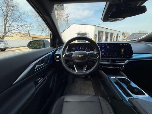 Sterling Gray Metallic 2025 Chevrolet Equinox EV LT