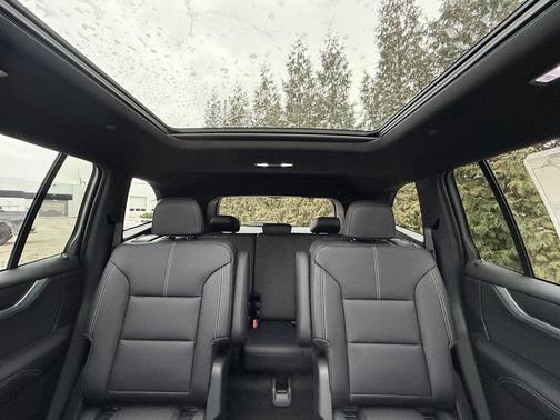 2026 GMC Acadia Elevation AWD