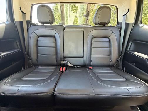 Onyx Black 2019 GMC Canyon Denali
