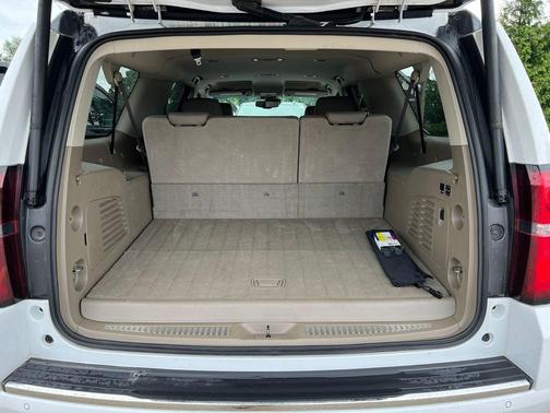 Summit White 2017 Chevrolet Suburban Premier