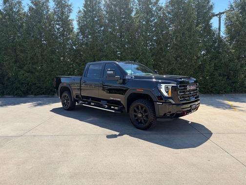 Onyx Black 2026 GMC Sierra 2500 AT4