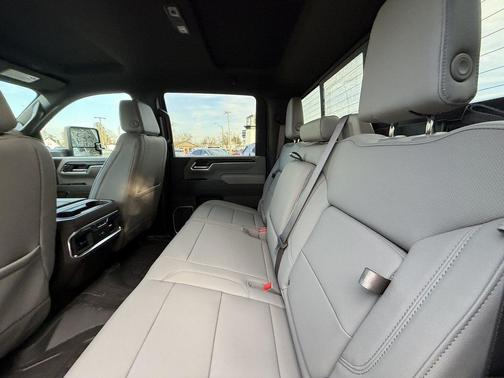 2026 GMC Sierra 2500 SLT