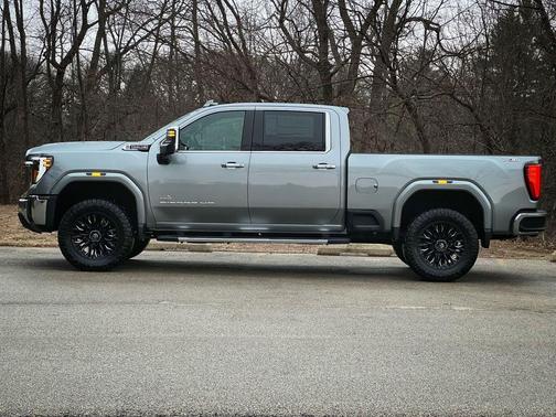 2026 GMC Sierra 2500 SLT
