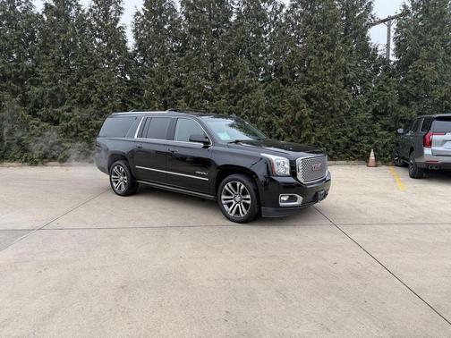 2017 GMC Yukon XL Denali