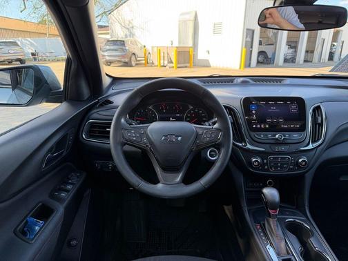 Sterling Gray Metallic 2023 Chevrolet Equinox FWD RS