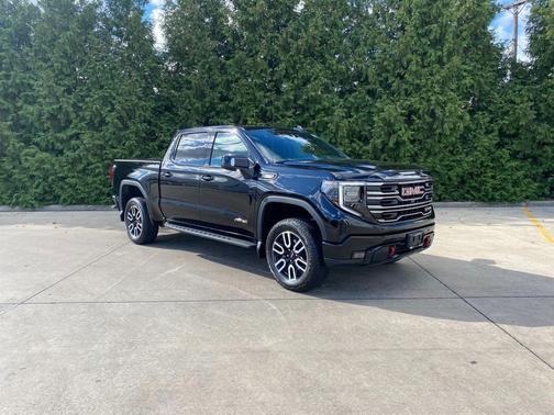 2025 GMC Sierra 1500 AT4