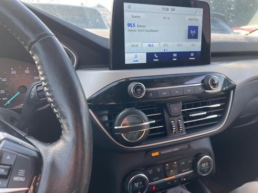 2021 Ford Escape SEL