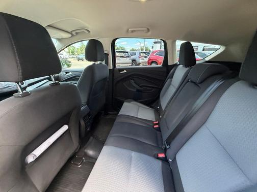 Ingot Silver 2017 Ford Escape SE