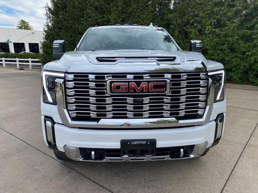 2024 GMC Sierra 2500 Denali