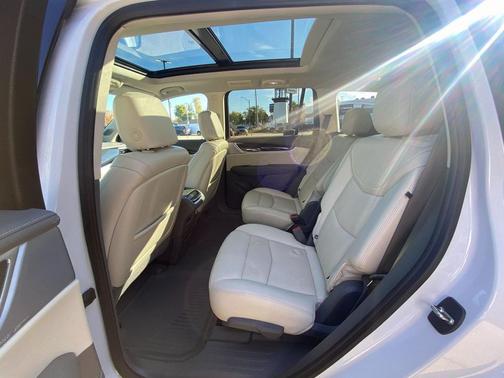 2024 Cadillac XT6 Premium Luxury AWD